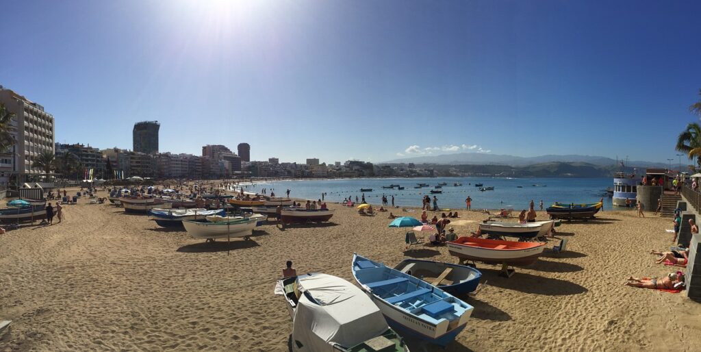 Playa De Las Canteras Las Palmas De Gran Canaria Beach 2205437 1024x514